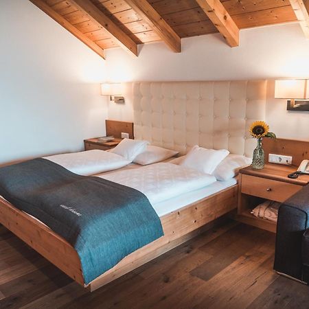 Small Hotel Sonne Tirolo Extérieur photo
