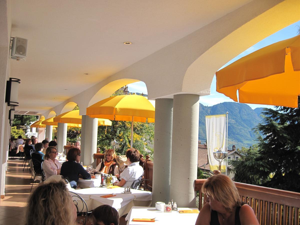 Small Hotel Sonne Tirolo Extérieur photo